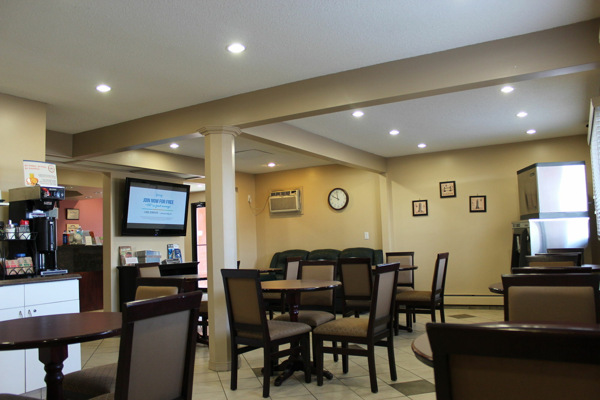 Howard Johnson By Wyndham Red Deer Esterno foto