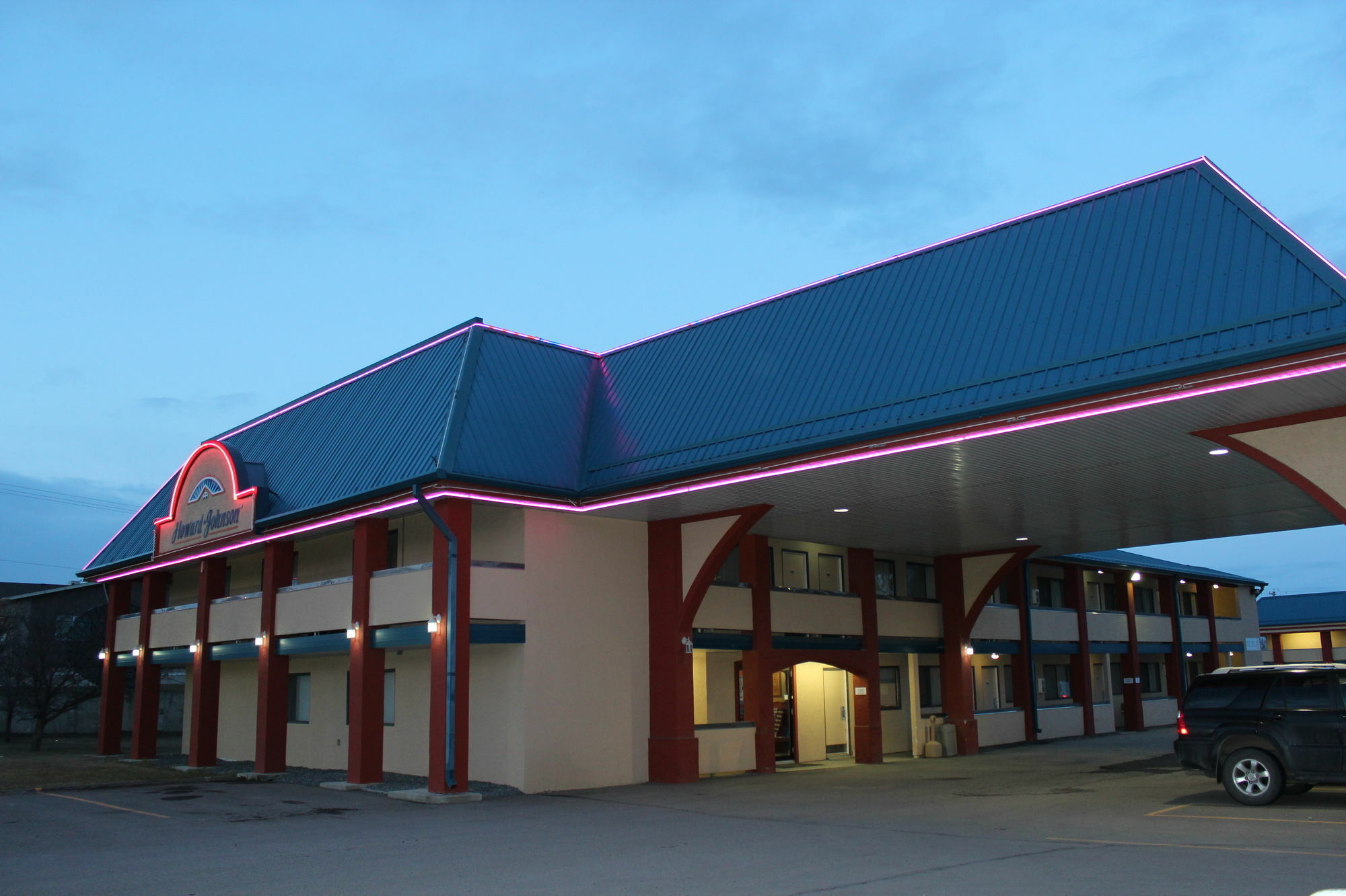 Howard Johnson By Wyndham Red Deer Esterno foto